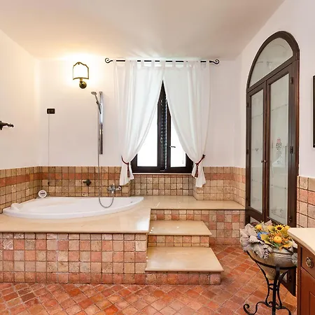 Villa Carolina San Corrado di Fuori