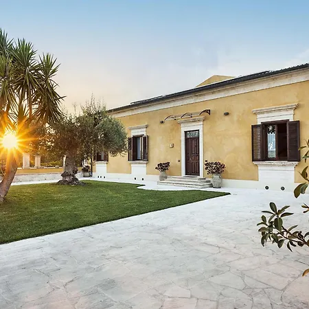 Villa Carolina San Corrado di Fuori